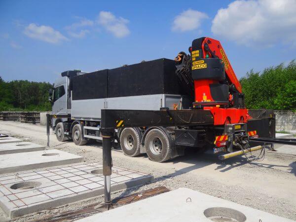 Profesjonalny transport szamb betonowych HDS w Tarnowie